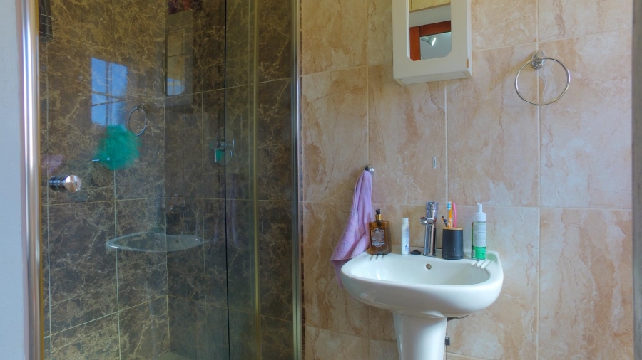 3 Bedroom Property for Sale in Waterval East North West